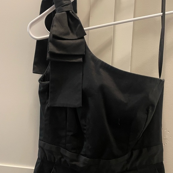 French connection black one shoulder cocktail dress pretty shoulder bow size 0 - Picture 3 of 11